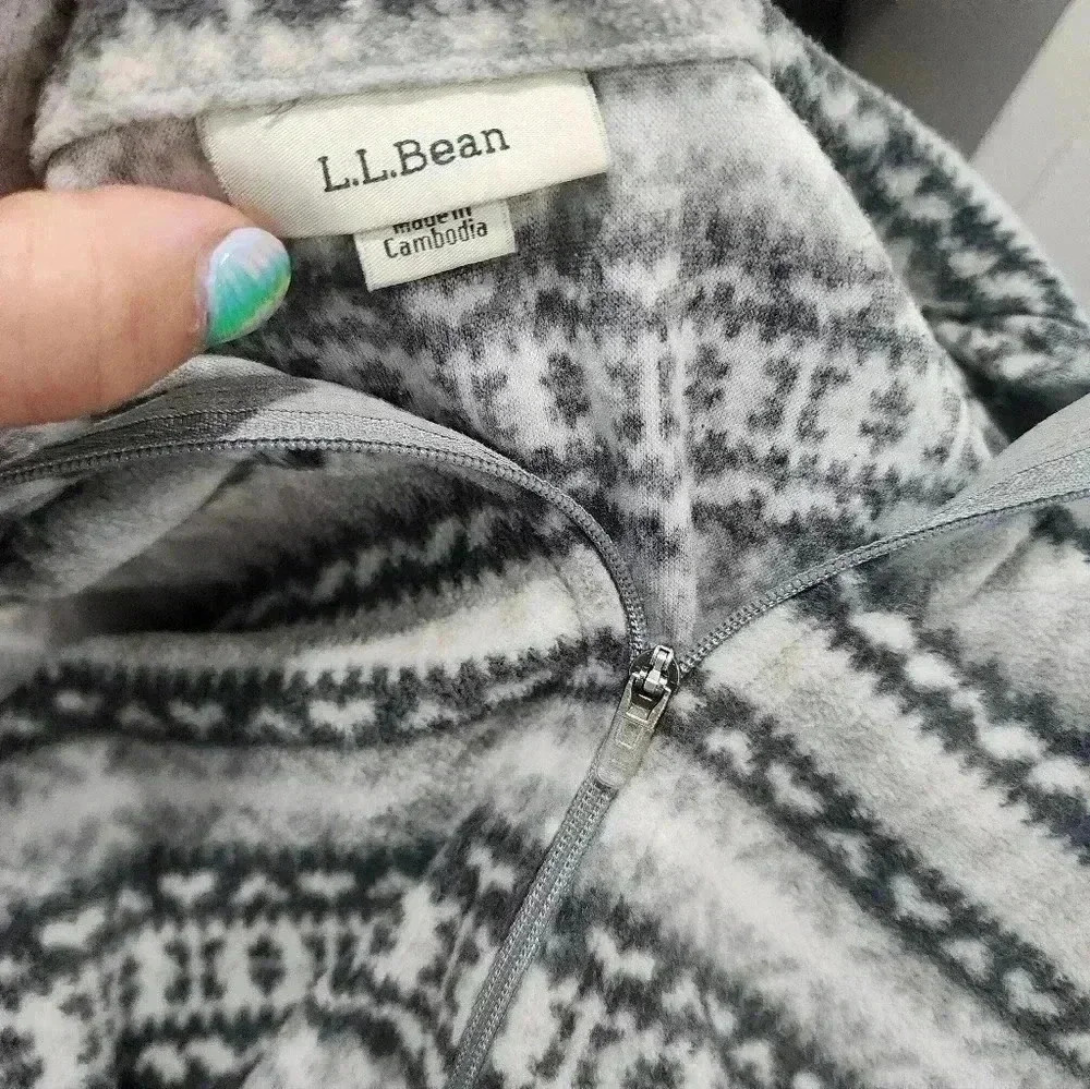LL Bean Sweatshirt Womens MED grey Zip Up Fleece Sweater Fuzzy Soft Casual - Picture 4 of 6